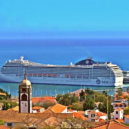 Vista Dos Arrifes * Funchal (Madeira)